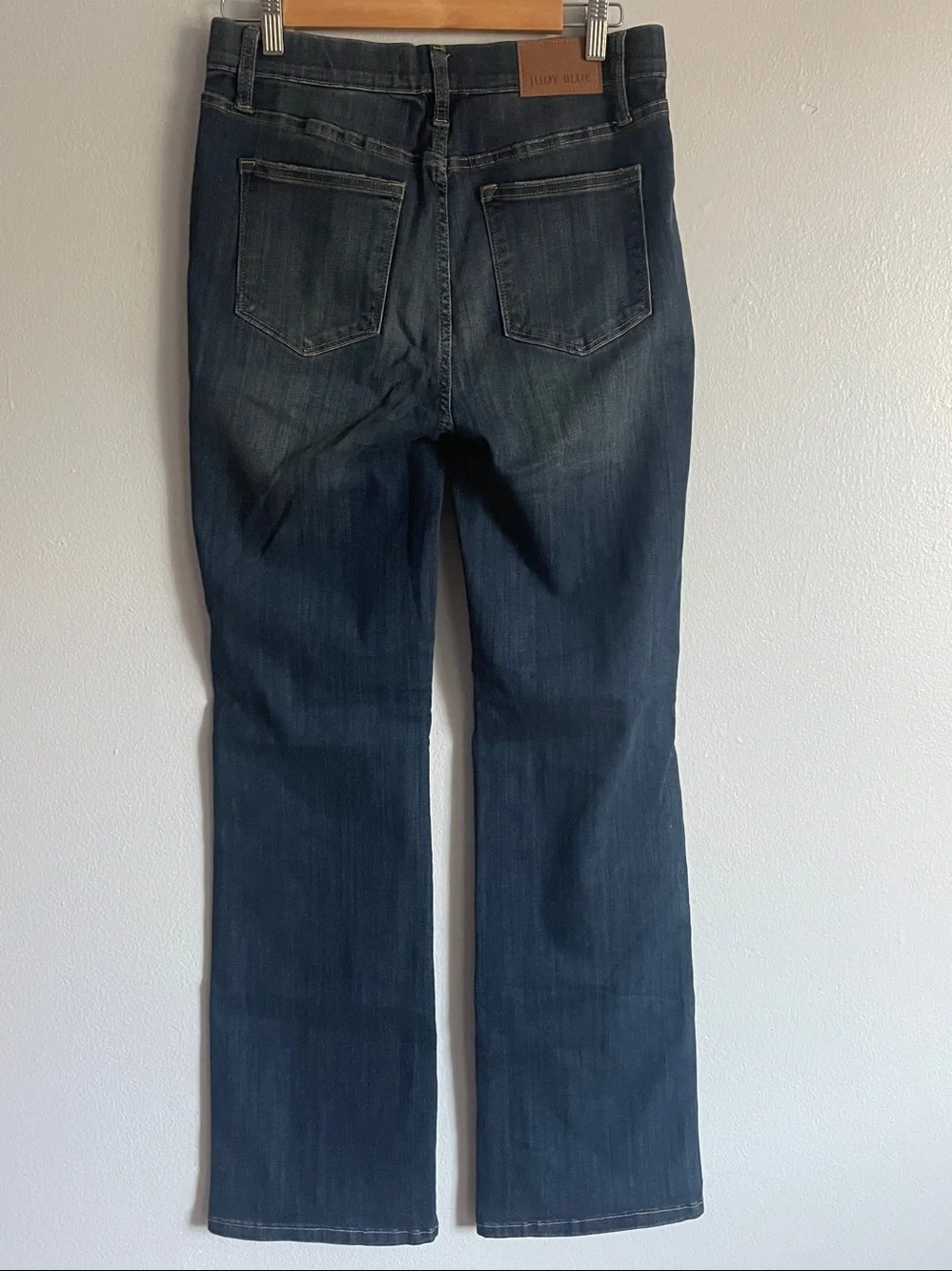 Judy Blue Pull On Wide Leg Stretch Waist Medium Wash Jeans 
Size 29/ 9 - Picture 7 of 12
